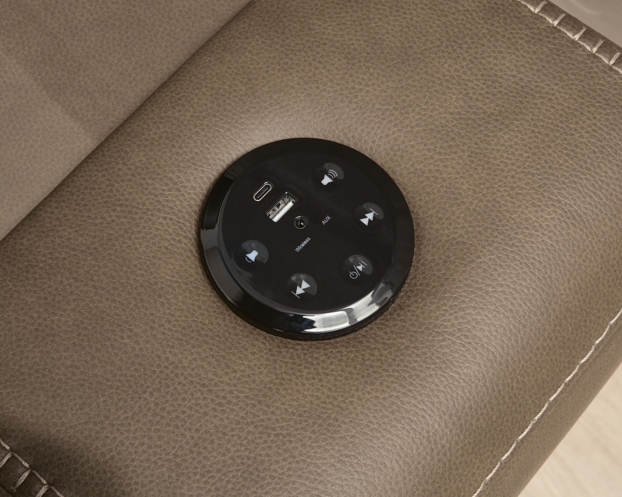Max-Momentum Power Reclining Sectional – Biscotti